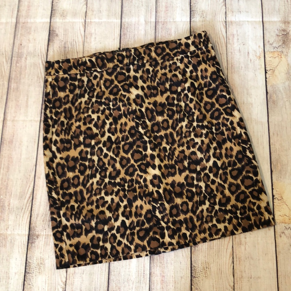 Leopard print Gap skirt